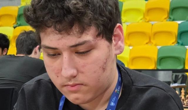 Atilla Kuru 2500 ELO barajını geçti