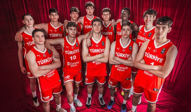 U17 Milliler Dünya Üçüncülüğü İçin Parkede