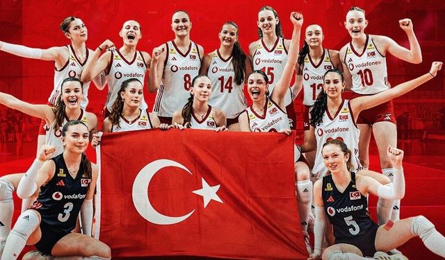 U18 Kadın Milliler Namağlup Yarı Finalde