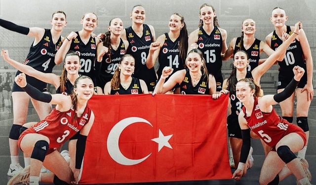 U18 Kadın Milliler Namağlup Finale Yükseldi