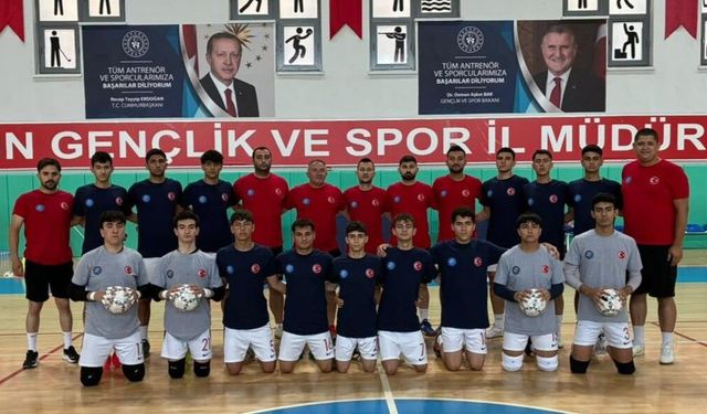 Genç Erkek Futsal Milli Takımı kampa girdi