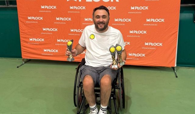 Fatih Karataş Polonya’da Çiftlerde Şampiyon Oldu