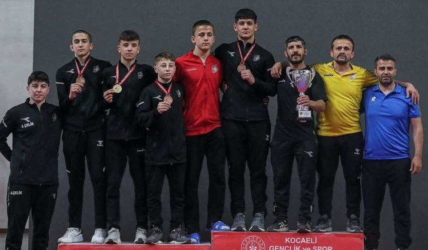 Minik Pehlivanlar Büyük Hedeflerle Minderde Buluştu!
