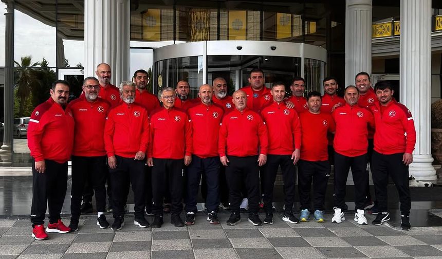 Yalova’da İşitme Engelliler Güreş Milli Takımı’na Malzeme Desteği