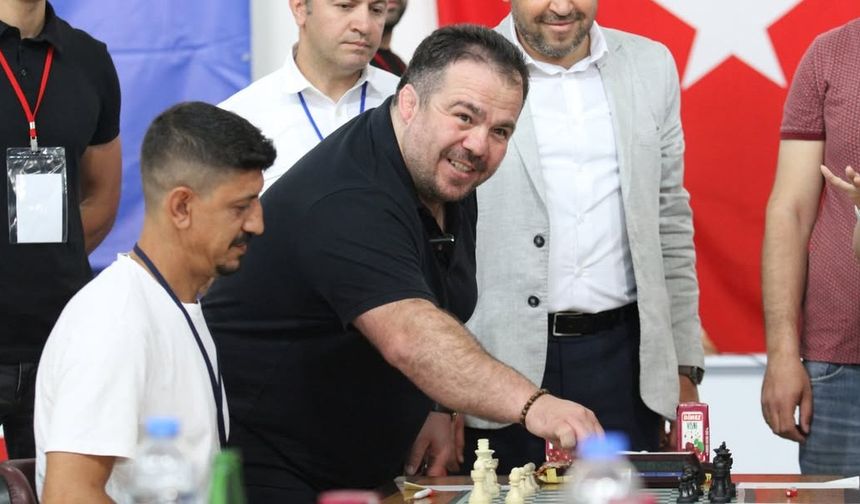 İşitme Engelliler Satranç Şampiyonası Sivas’ta Sürüyor