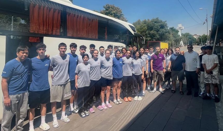 Badminton Millî Takımlarının Ortak Kampı Sona Erdi