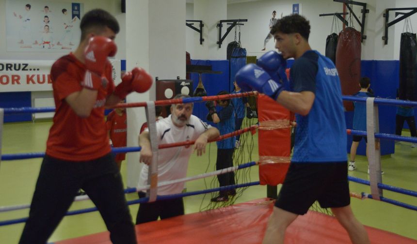 Spora erişemeyen gençler ringde geleceğe hazırlanıyor