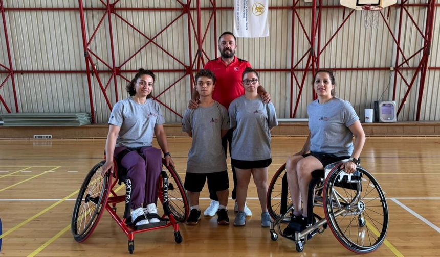 Para Badmintoncularımız Sırbistan’da Kampta