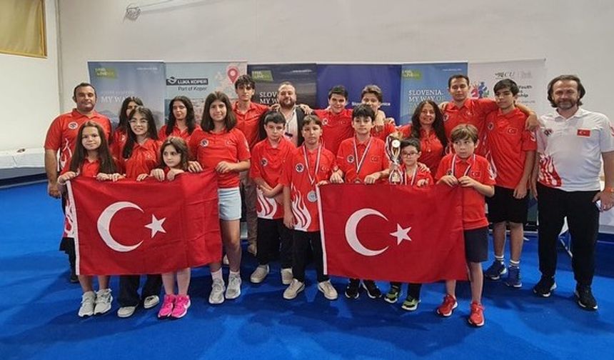 Avrupa Gençler Satranç Şampiyonası'nda Türkiye İkinci Oldu
