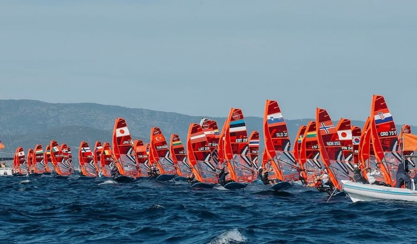 IQFoil Dünya Şampiyonası’nda Türk Sporcular Sahadaydı