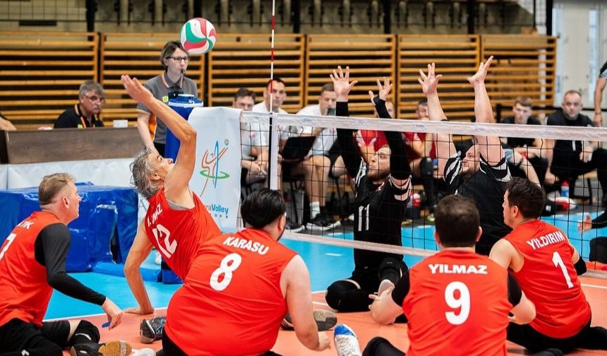 Avrupa Şampiyonası’nda Oturarak Voleybol heyecanı