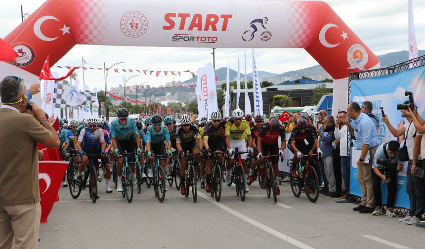 Tarihe Pedal: 23 Ülkeden Bisikletçiler Kurtuluş Yolu’nda