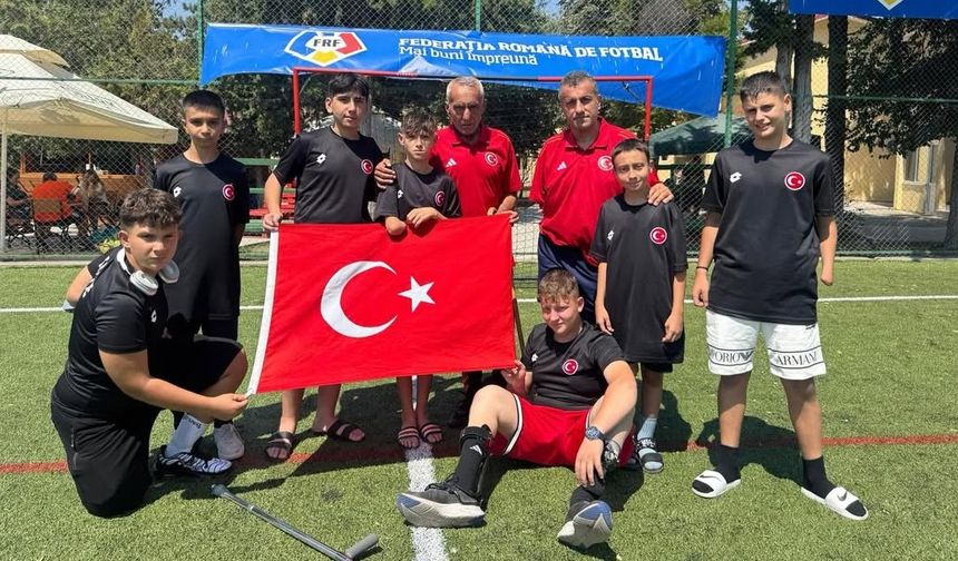 Genç Ampute Futbolcular Romanya’da Dostluk İçin Sahada
