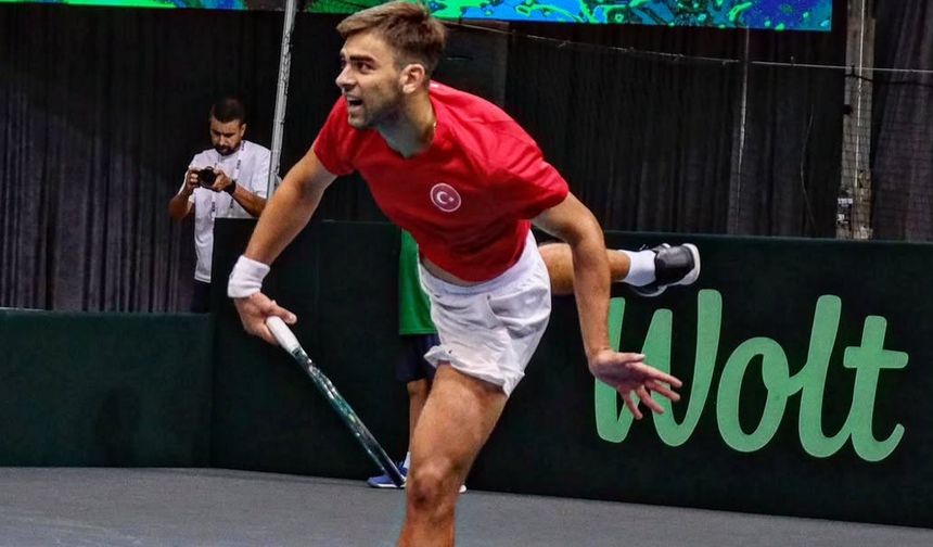 Davis Cup’ta Arda Azkara, Sırbistan’a karşı kazandı