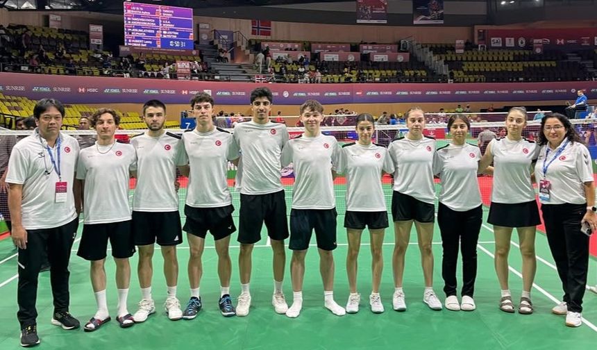 Genç Badmintoncular Dünya Sahnesinde İngiltere’yi Yendi