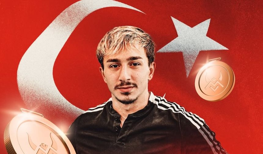 Yusuf Fehmi Genç, Halterde Dünya Üçüncüsü Oldu