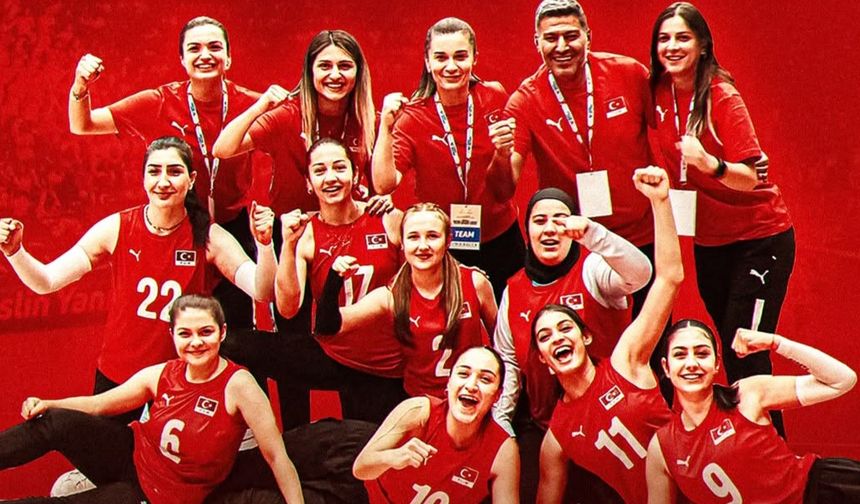 Oturarak Voleybol Kadın Milli Takımı Gümüş Madalya Kazandı