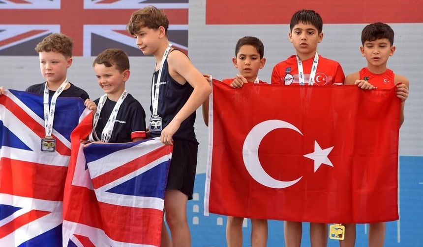 Erkek Milli Takımlar Avrupa’da 5 Takım Madalyası Aldı