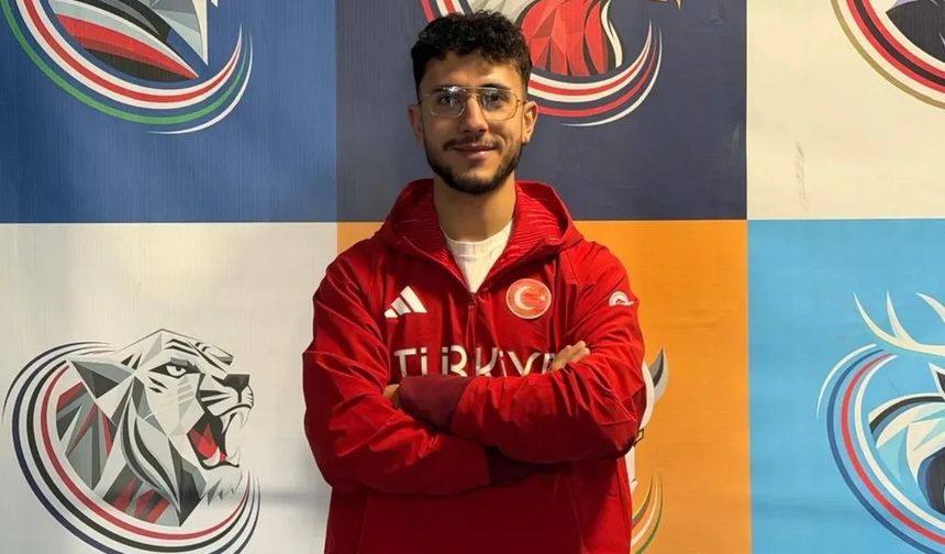 Furkan Akar, 500 metrede çeyrek finale yükseldi