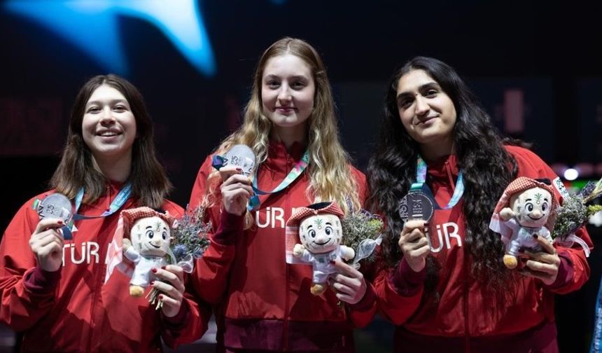 Kadın Epe Takımımız İslami Oyunlar’da gümüş kazandı