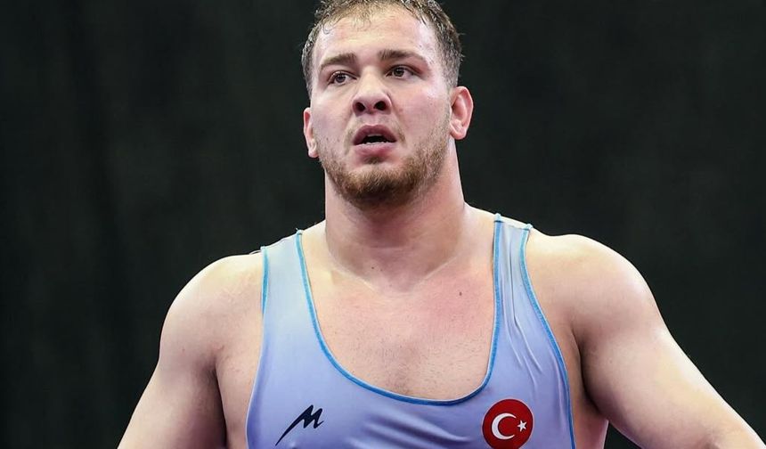 Hakan Büyükçingıl’dan 125 kg’da bronz madalya