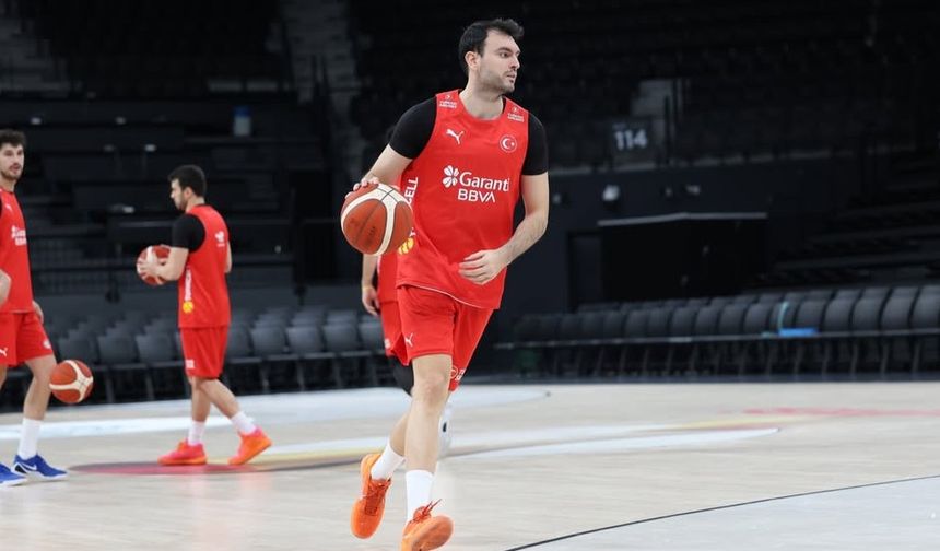 A Millî Erkek Basketbol Takımı İlk Antrenmanını Yaptı