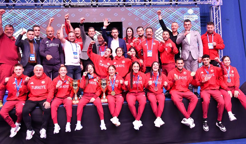 Türkiye, U23 Avrupa Boks Şampiyonası’nda Takım Halinde Zirvede