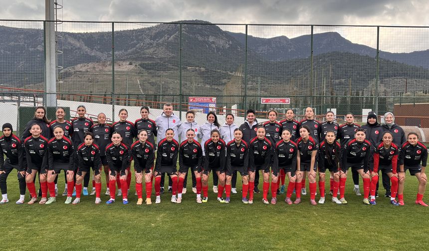 Avrupa Sınavı Öncesi Hazırlıklar Başladı: U17 Kızlar İzmir’de