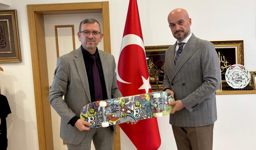 Fahrettin Yıldız’dan DHMİ Genel Müdürü Enes Çakmak’a Ziyaret