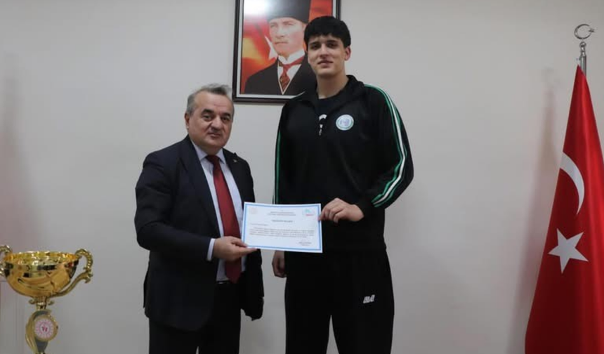 Emirhan Çiftçi, Hentbol Milli Takım Kampına Davet Edildi