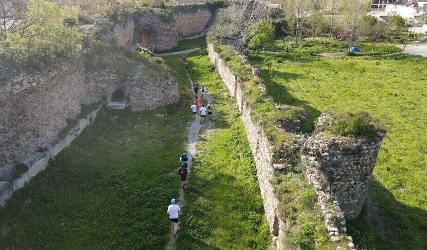 15. İznik Ultra Maratonu 10-12 Nisan’da İznik’te koşulacak