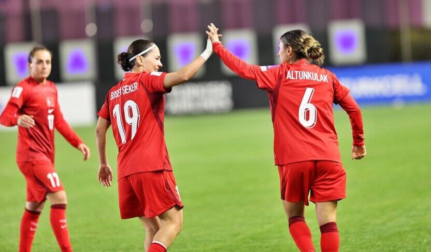 A Milli Kadın Futbol Takımı FIFA Sıralamasında Yükseldi