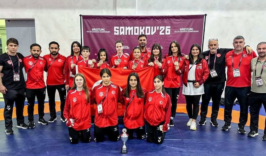 U15 Kadın Güreş Milli Takımı Avrupa üçüncüsü oldu