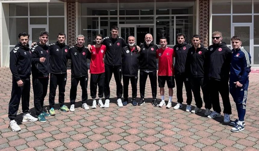 Büyük Erkekler Boks Milli Takımı Batum yolcusu
