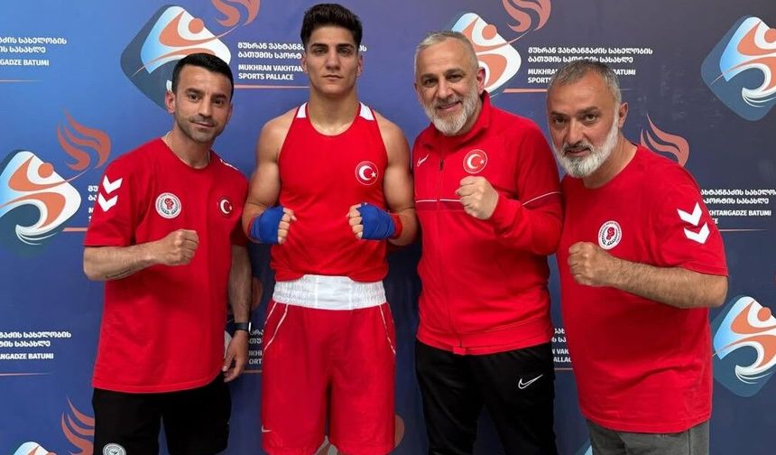 Alperen Yılmaz yarı finale yükseldi