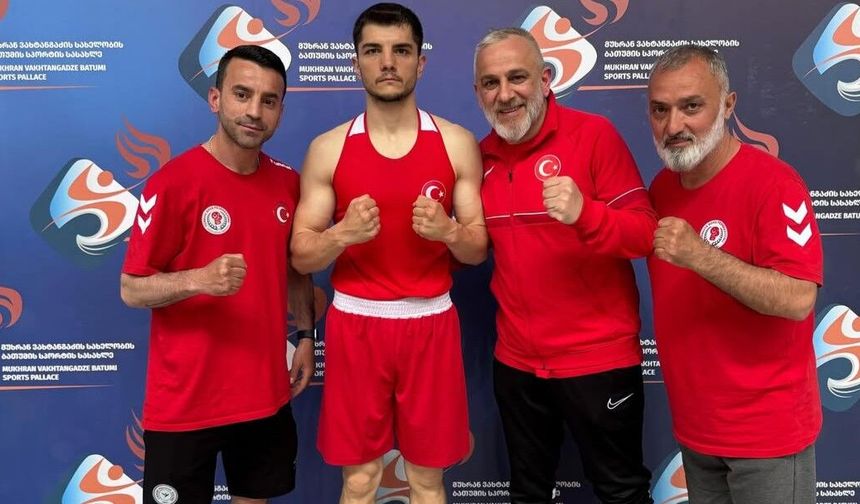 Enes Refik Çiftçi çeyrek finale yükseldi