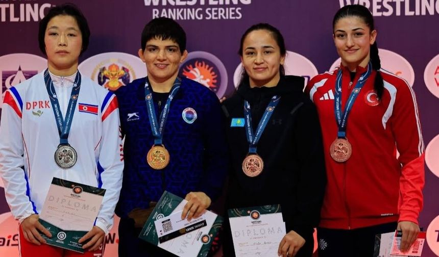 Elvira Süleyman Kamaloğlu Ulaanbaatar’da bronz aldı