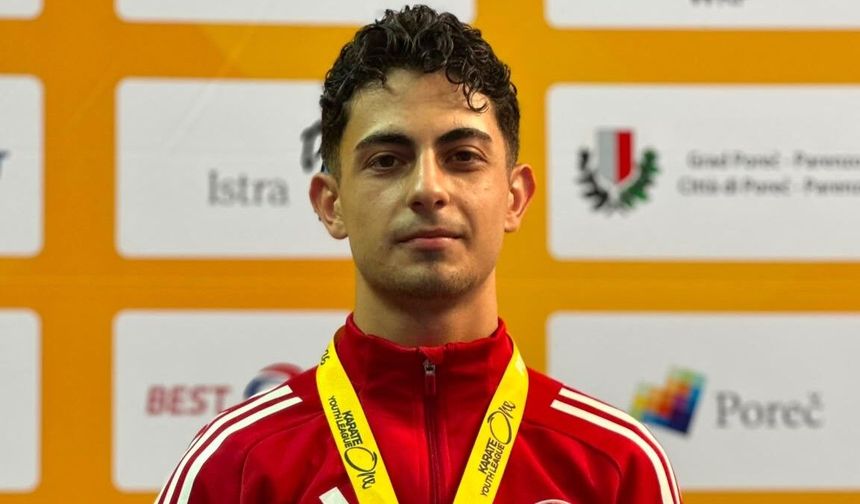 Berke Ulaş Ayten Dünya Gençlik Ligi'nde Bronz Kazandı