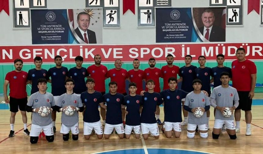 Genç Erkek Futsal Milli Takımı kampa girdi