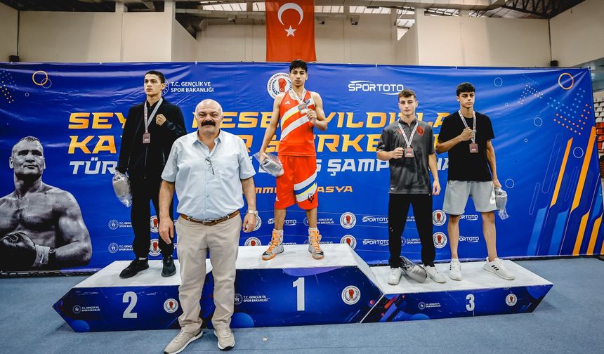 Amasya'da U17 Türkiye Boks Şampiyonası Coşkusu Finalle Noktalandı