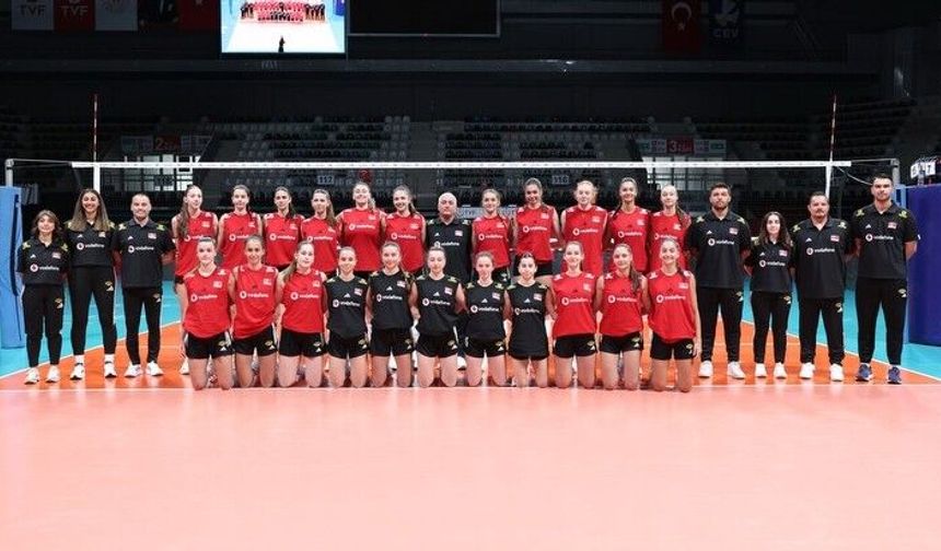 U20 Kadın Millileri Ankara'da Kampa Girdi