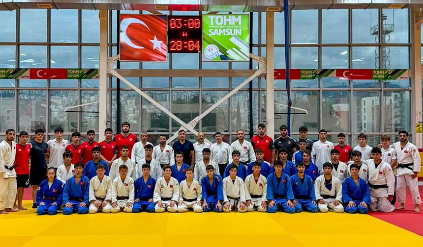 Ümit Erkek Judo Milli Takımı Dünya Şampiyonası İçin Kampta