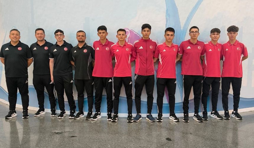 U17 Erkek Bisiklet Milli Takımı Avusturya Yolcusu