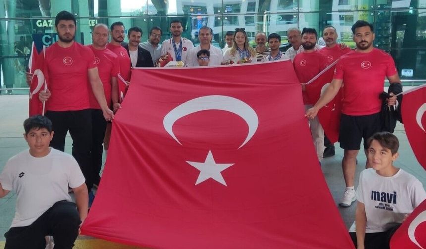 U23 Avrupa Şampiyonu Milli Atıcılar Yurda Döndü