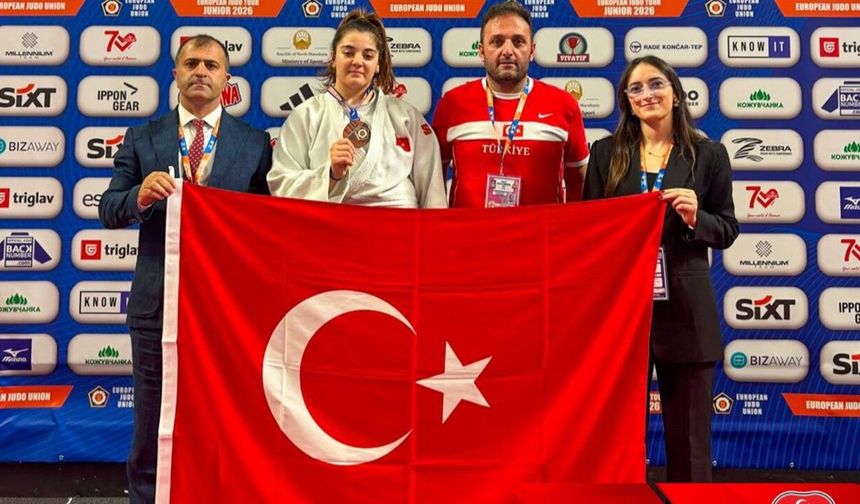 Sema Mete Avrupa Tatamisinde Kürsüye Çıktı