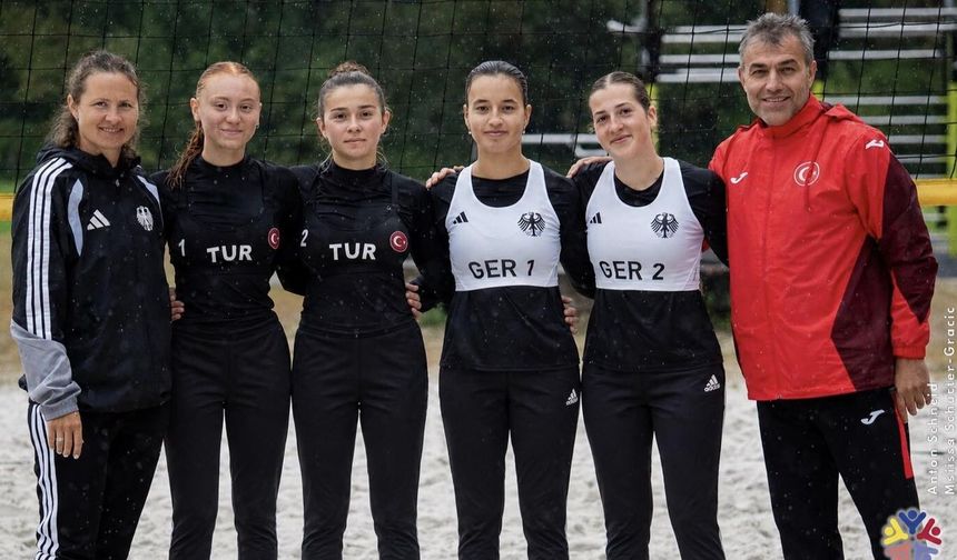 Genç Kadınlar Beach Voleybol Milli Takımı Yarı Finalde