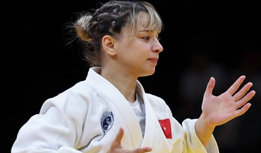 Merve Azak Macaristan Grand Slam’de Çeyrek Finalde