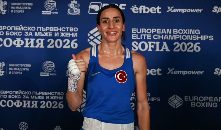 Gizem Özer ve Esra Yıldız Kahraman Çeyrek Finalde