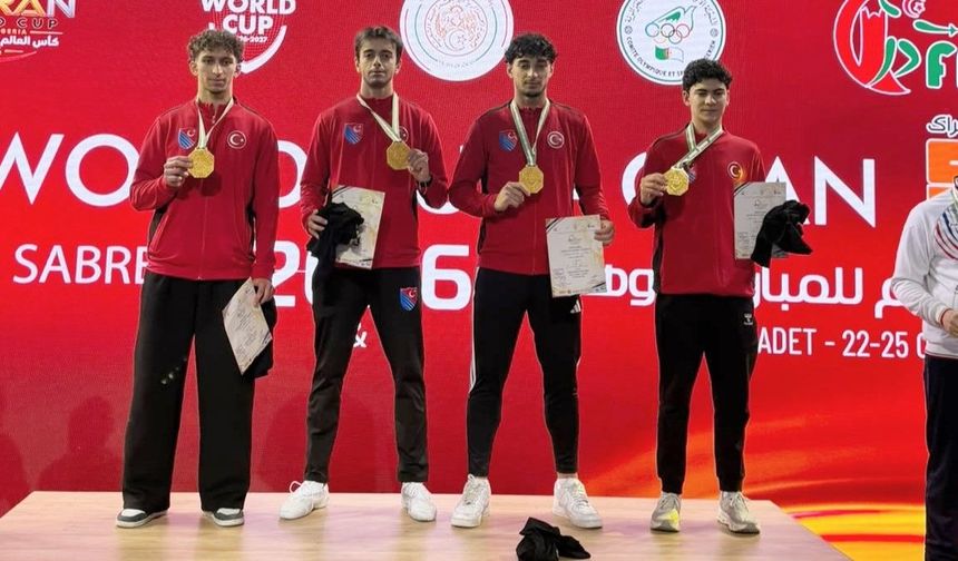 Türkiye Gençler Kılıç Dünya Kupası'nda Altın Madalya Kazandı