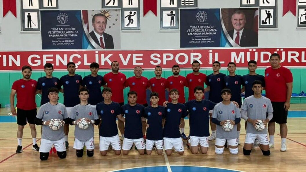 Genç Erkek Futsal Milli Takımı kampa girdi